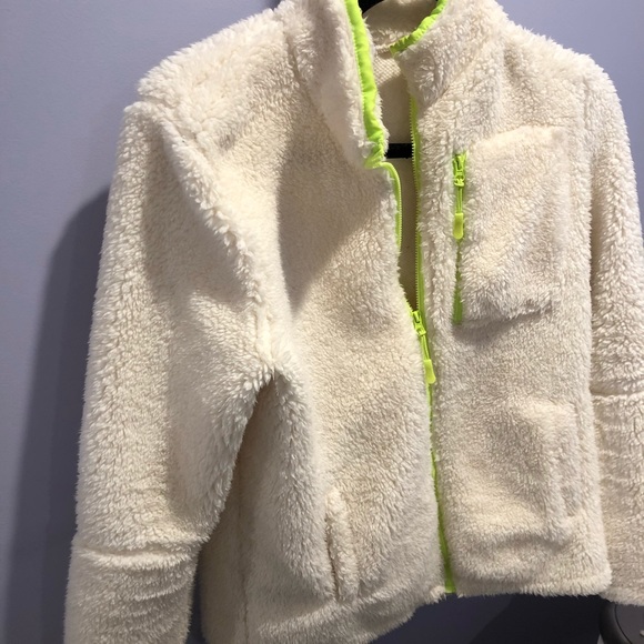 Fake fur sweater - Picture 1 of 3